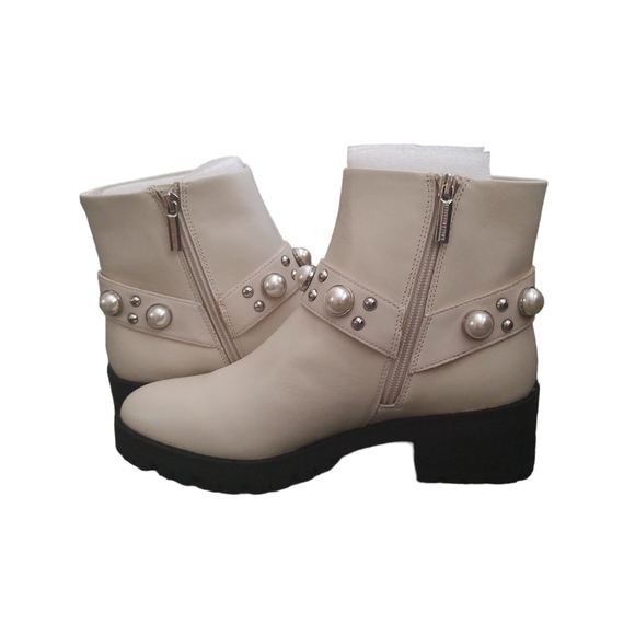 Karl Lagerfeld Paris Pixie Embellished Cream Bootie Sz 8 ~ NWOB - Picture 2 of 6